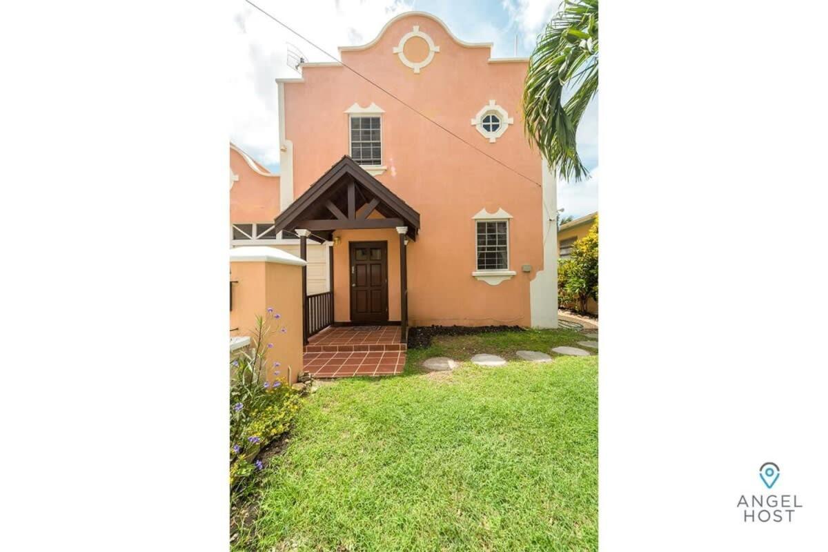 2-Story Townhome With Private Pool, Ideal For Group! Christ Church Buitenkant foto
