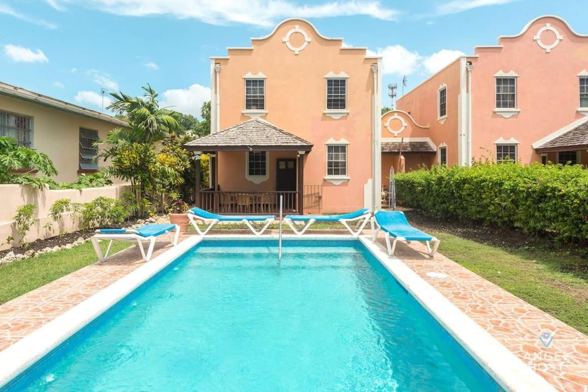 2-Story Townhome With Private Pool, Ideal For Group! Christ Church Buitenkant foto