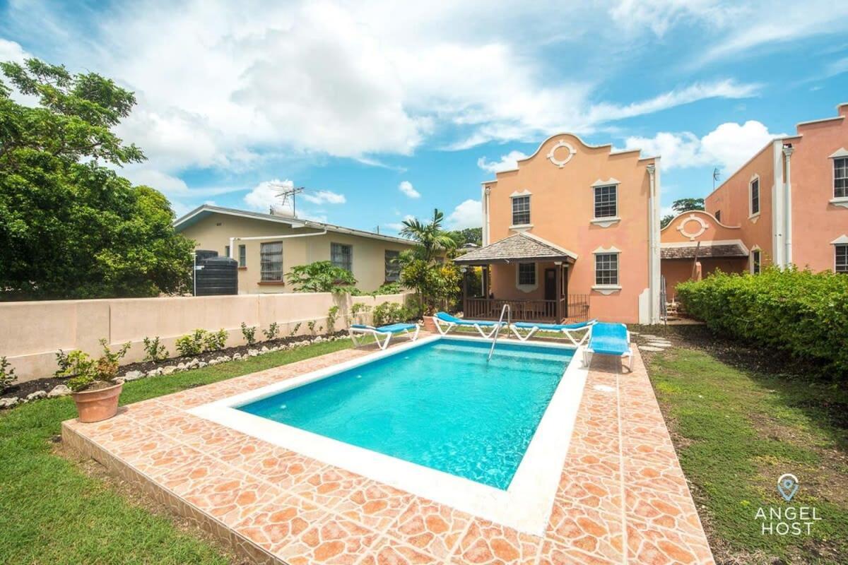 2-Story Townhome With Private Pool, Ideal For Group! Christ Church Buitenkant foto